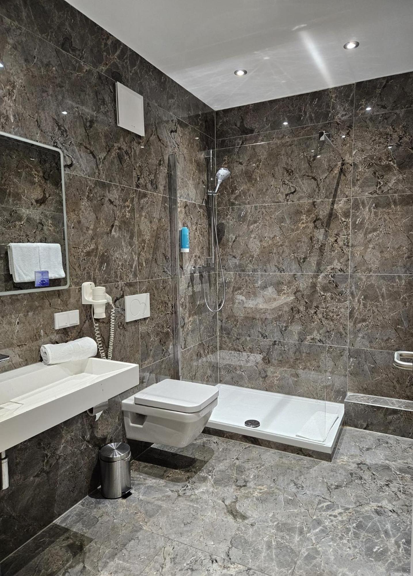 Rheincity Hotel & Boardinghouse Ludwigshafen am Rhein Luaran gambar