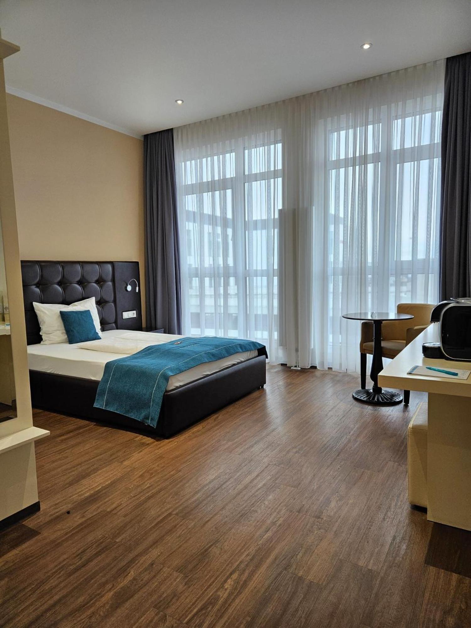Rheincity Hotel & Boardinghouse Ludwigshafen am Rhein Luaran gambar